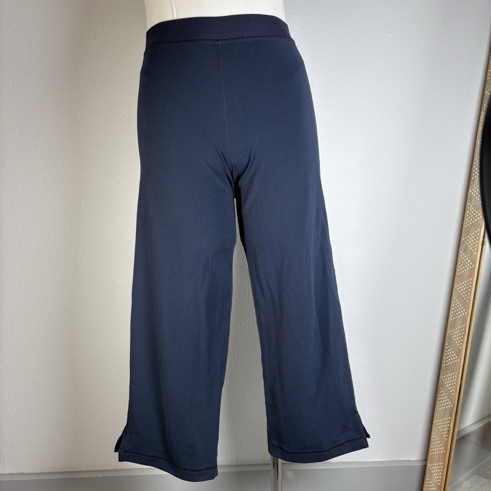 Vintage Adidas Women M Navy Blue Capri Pants Athleisure Sporty Polyester Spandex